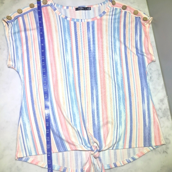 Front Tie T-shirt / Striped Top with Front Tie and Decorative Button Trim - Picture 10 of 11
